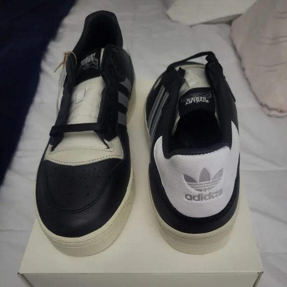 Adidas Rivalry  Consortium - Picture 10 of 12